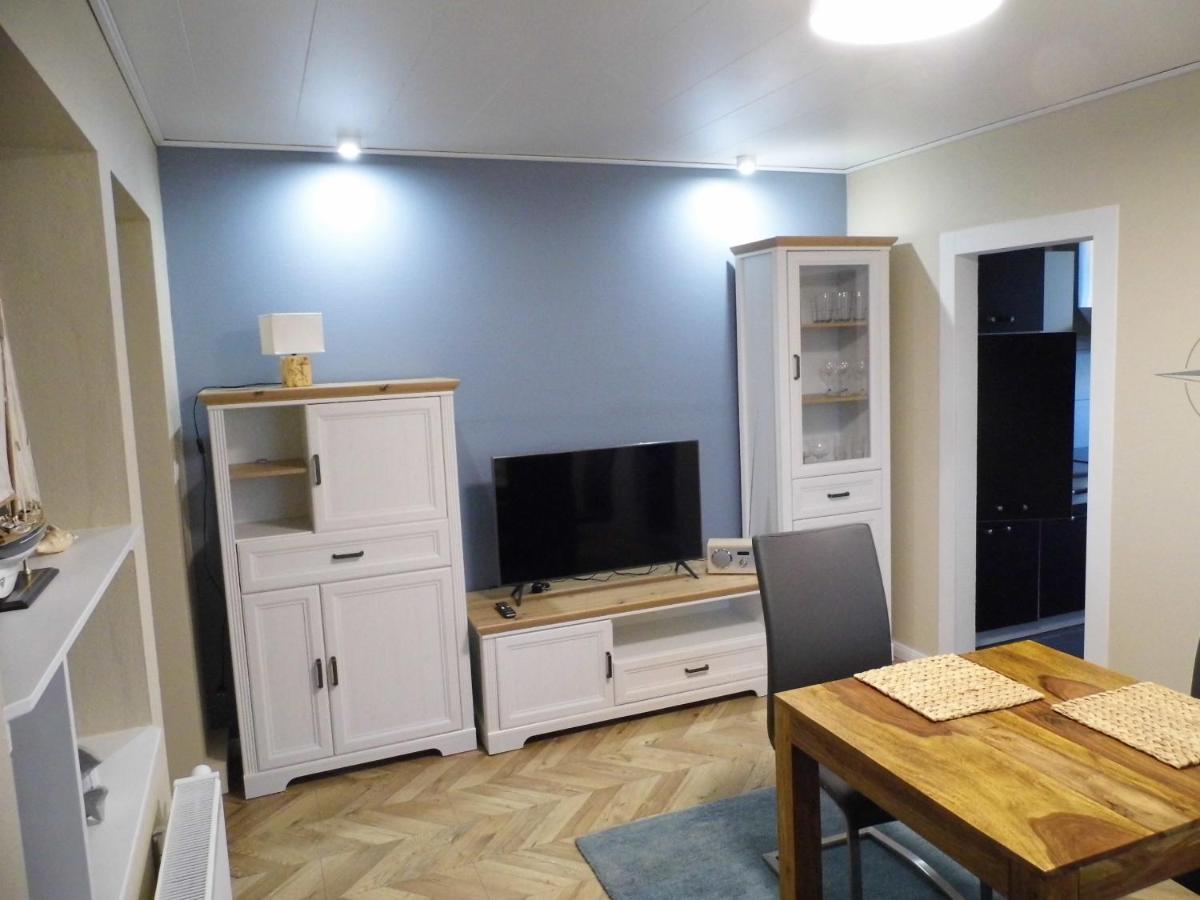 Ferienwohnung Seerose Neppermin Екстер'єр фото