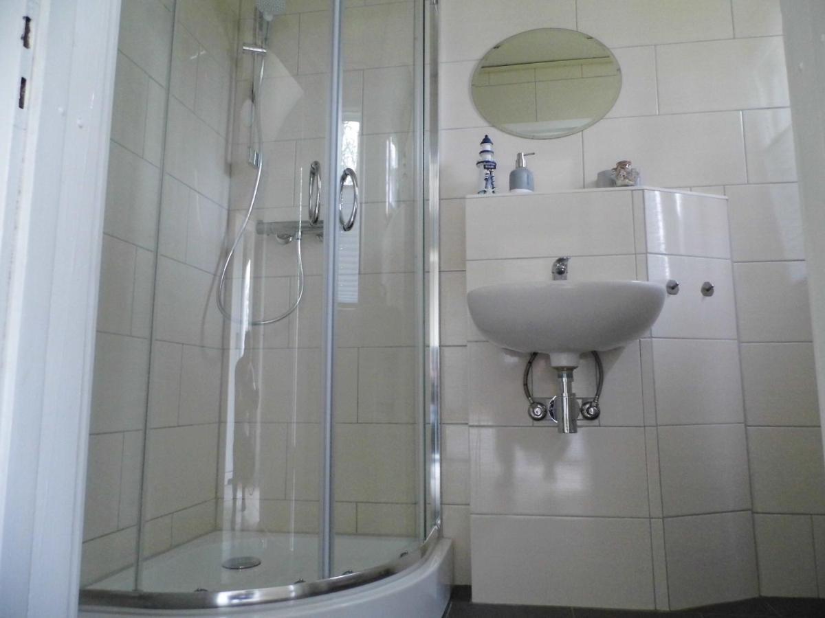 Ferienwohnung Seerose Neppermin Екстер'єр фото