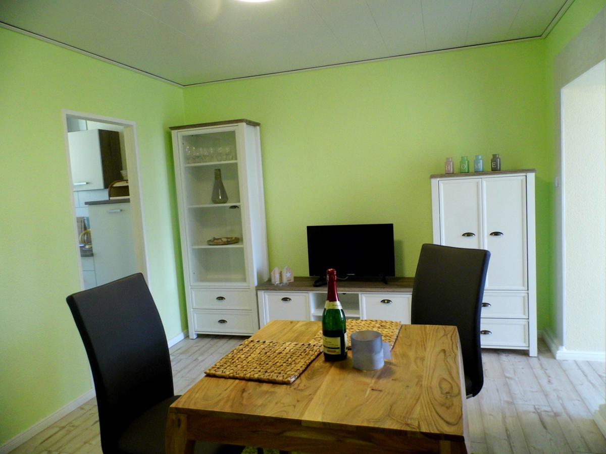 Ferienwohnung Seerose Neppermin Екстер'єр фото